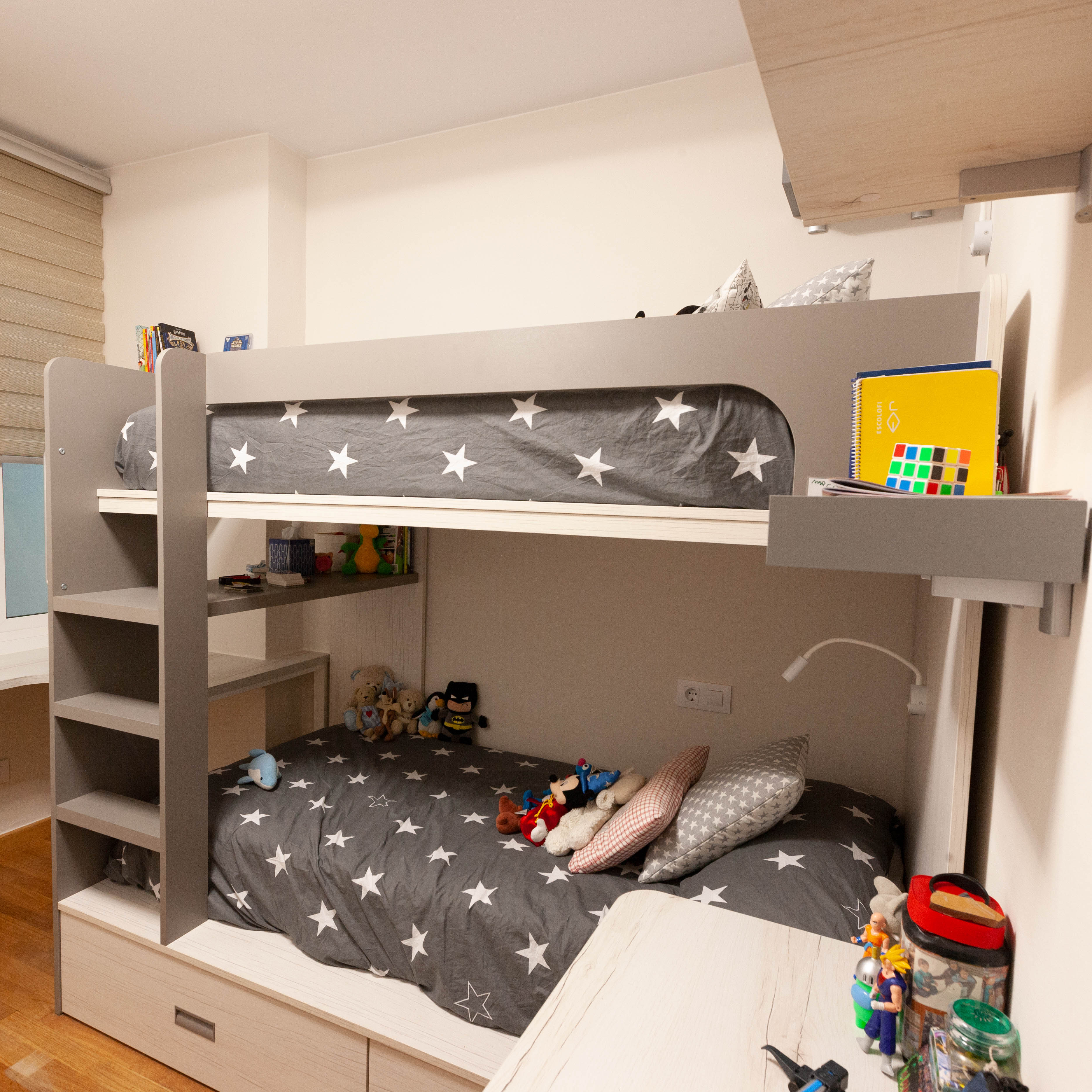 NOUMOBEL_CARLES_TERCER_ARMARIOS_A_MEDIDA_LACADO_BARCELONA_KM_CERO_MONTAJES_02